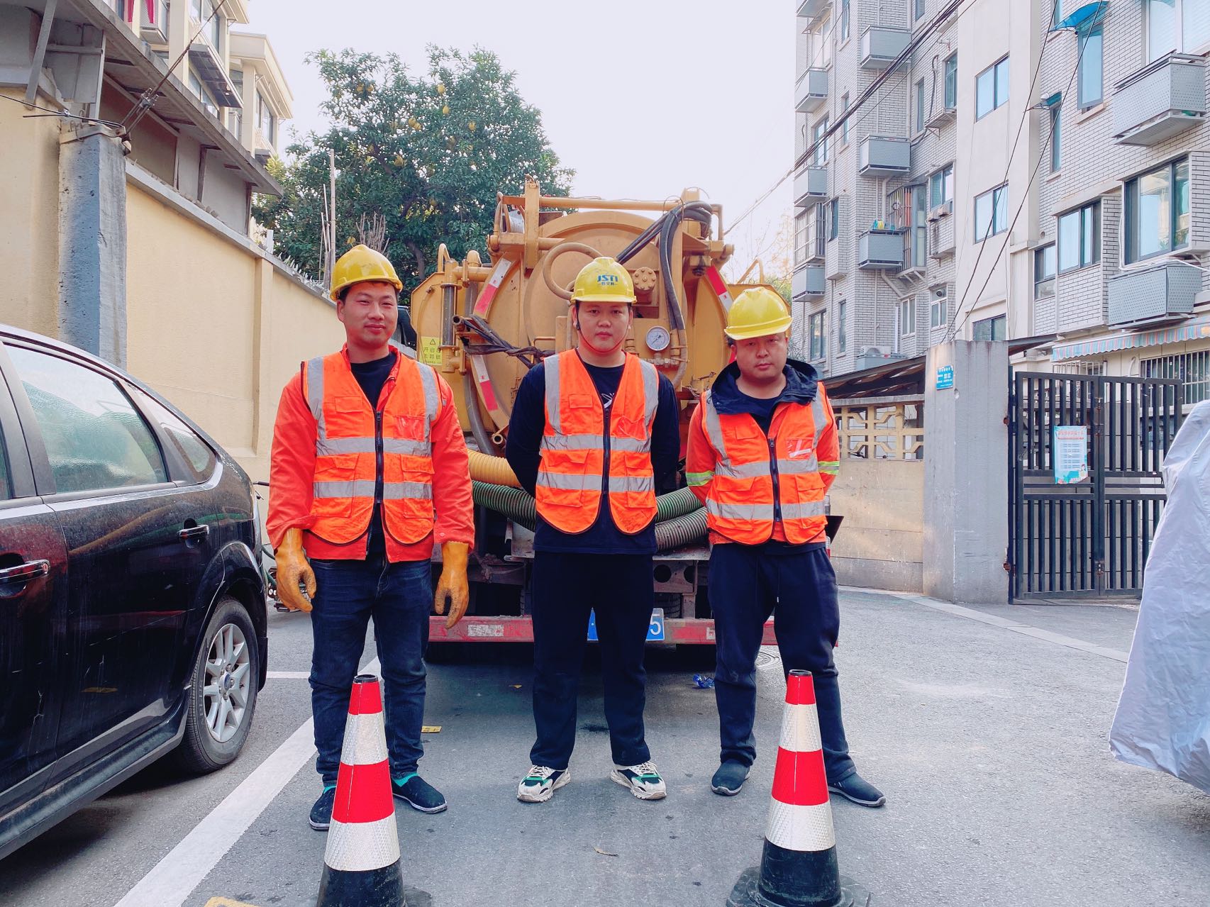 企业南京某小区管道清淤检测施工